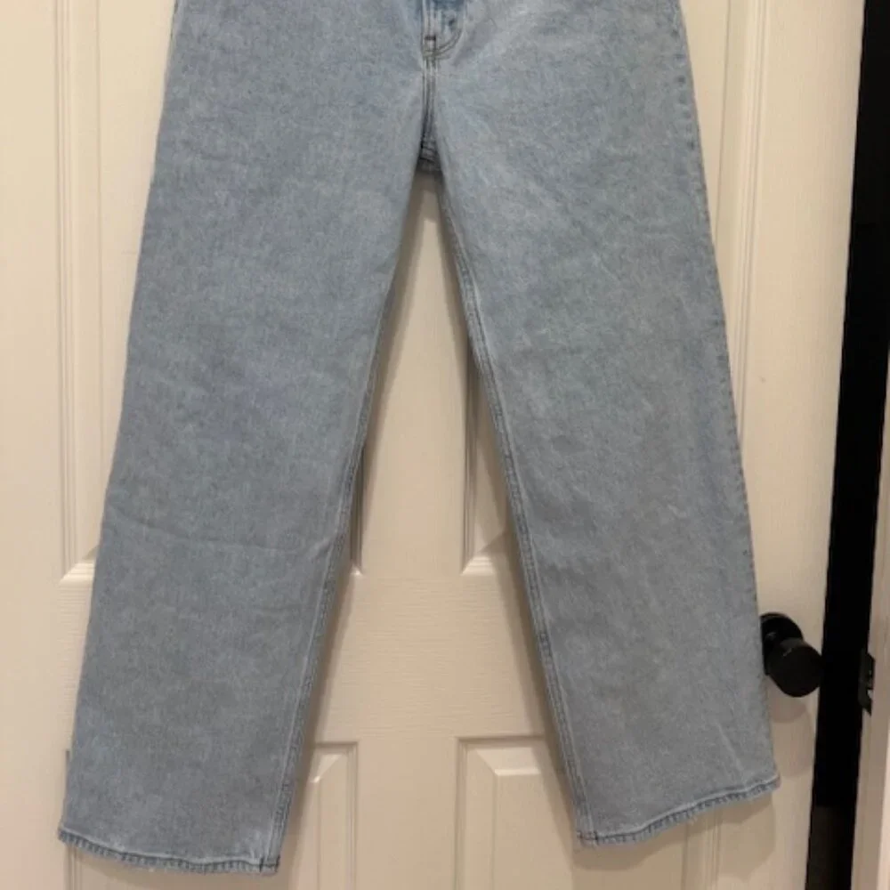 Abercrombie & Fitch 90's High Rise Relaxed - 31/12 - NWT - Length Short - Picture 3 of 4